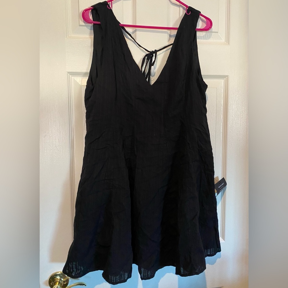LULUS CHARMING BLACK DRESS - Picture 5 of 12